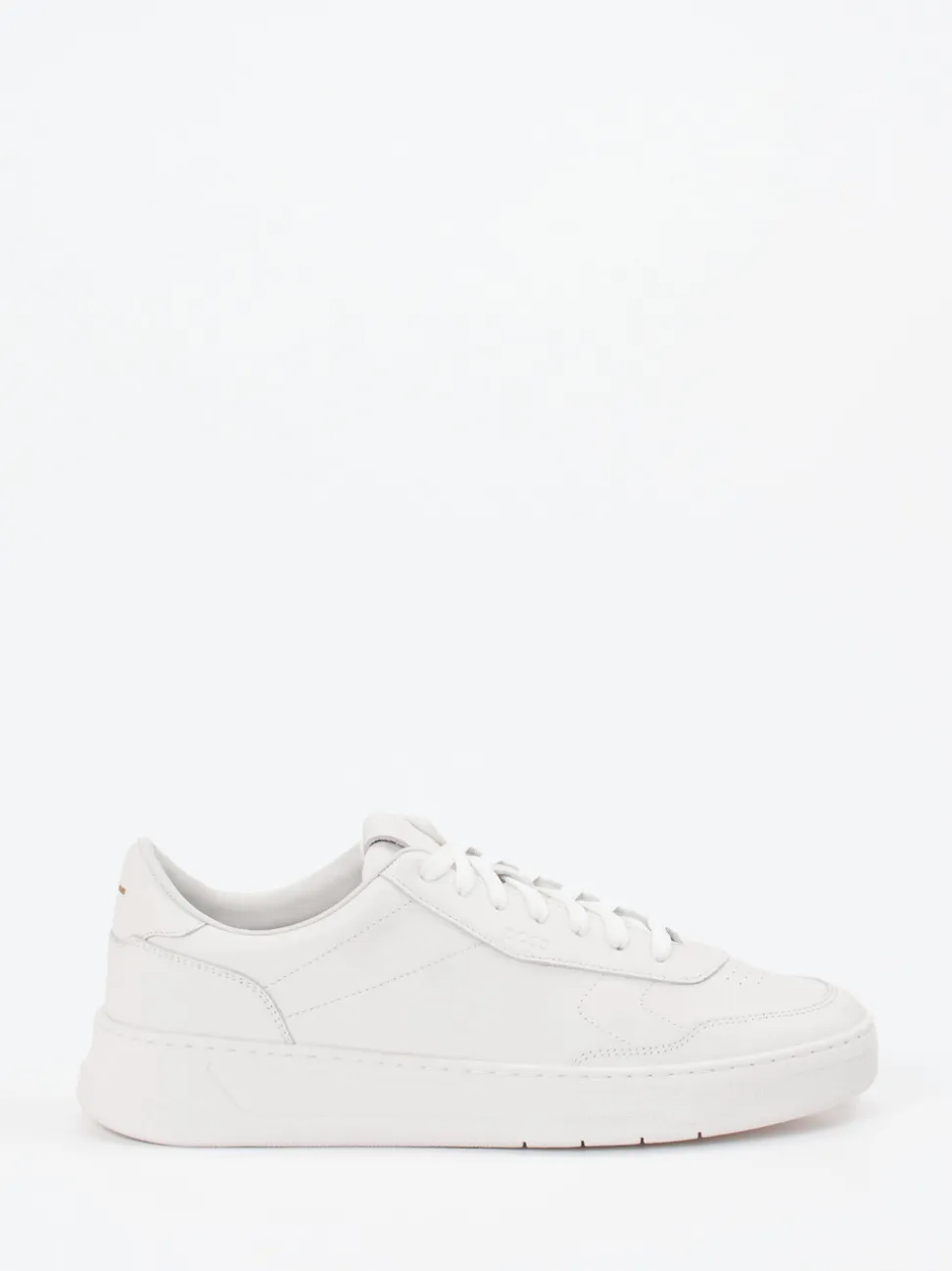 Boss – Sneaker aus Kalbleder in Offwhite