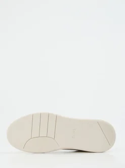 Boss – Sneaker aus Leder in Weiß mit Farbdetails