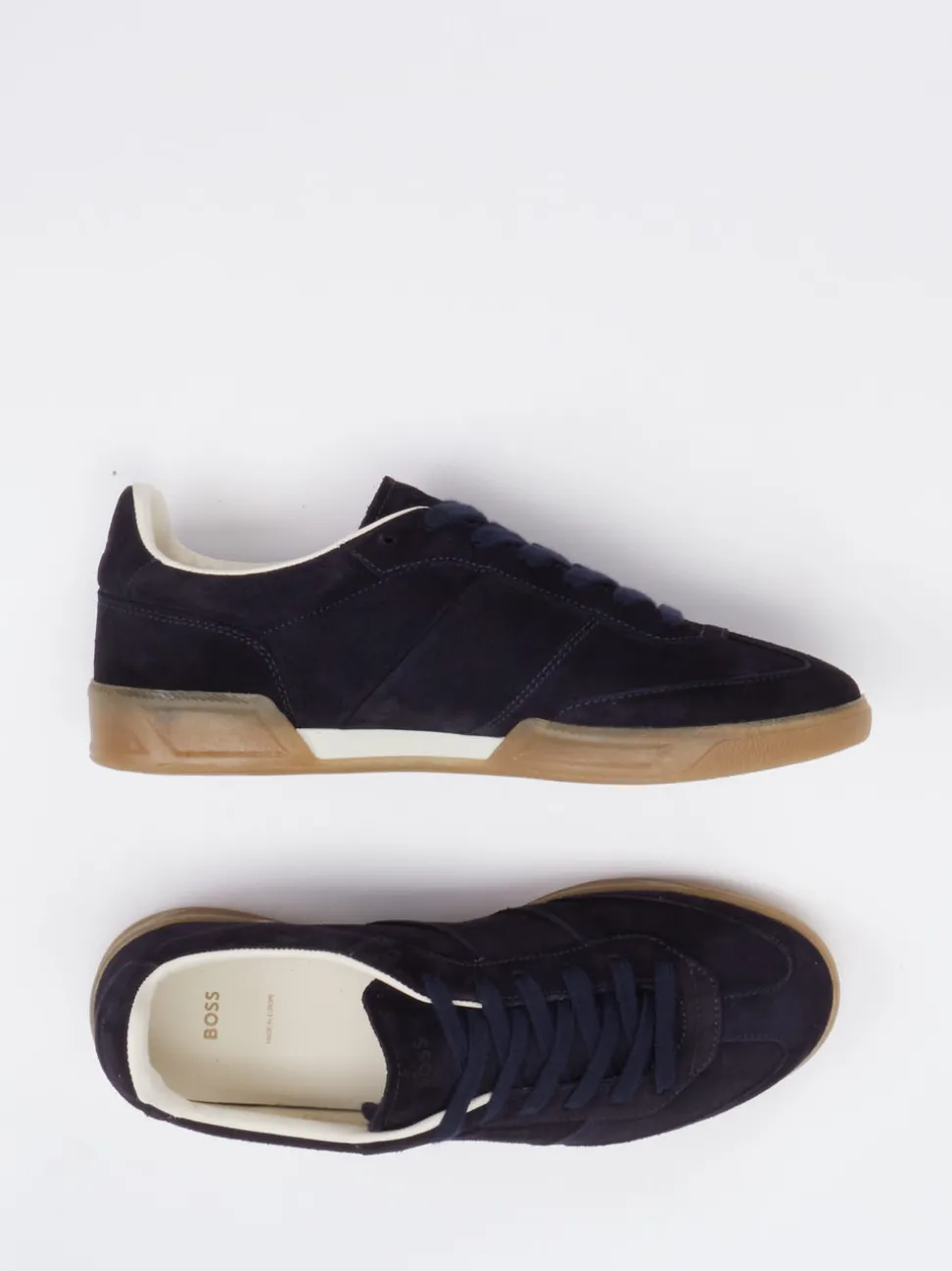 Boss – Sneaker aus Veloursleder Dunkelblau