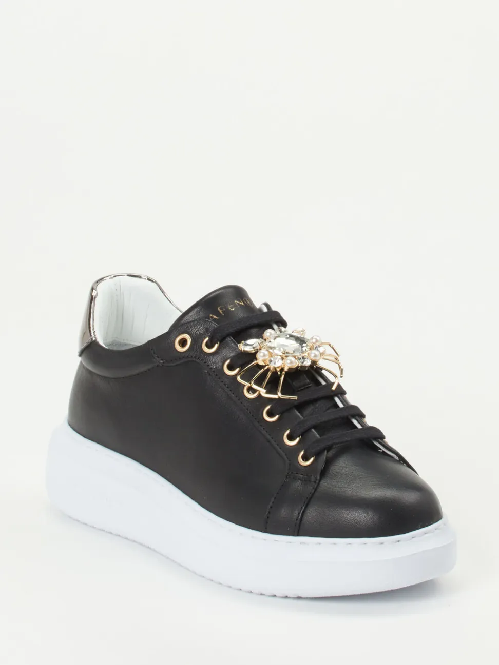 CAFèNOIR – Sneaker aus Lammleder mit Schmuckdetails
