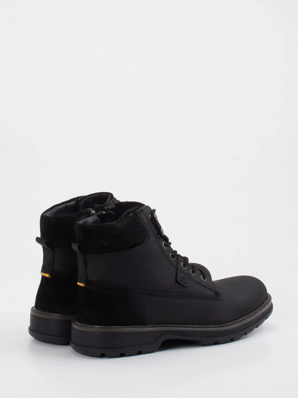 Camel Active – Schnürboots aus Fettleder schwarz