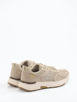 Camel Active – Sneaker aus Nubukleder und Mesh taupe