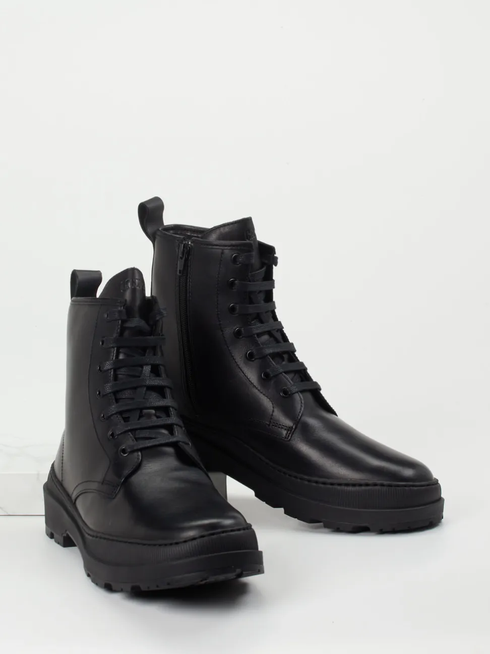 Camper – Combat-Boots aus Kalbleder schwarz