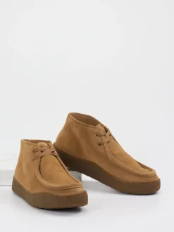 Camper – Desert Boots aus Veloursleder cognacbraun