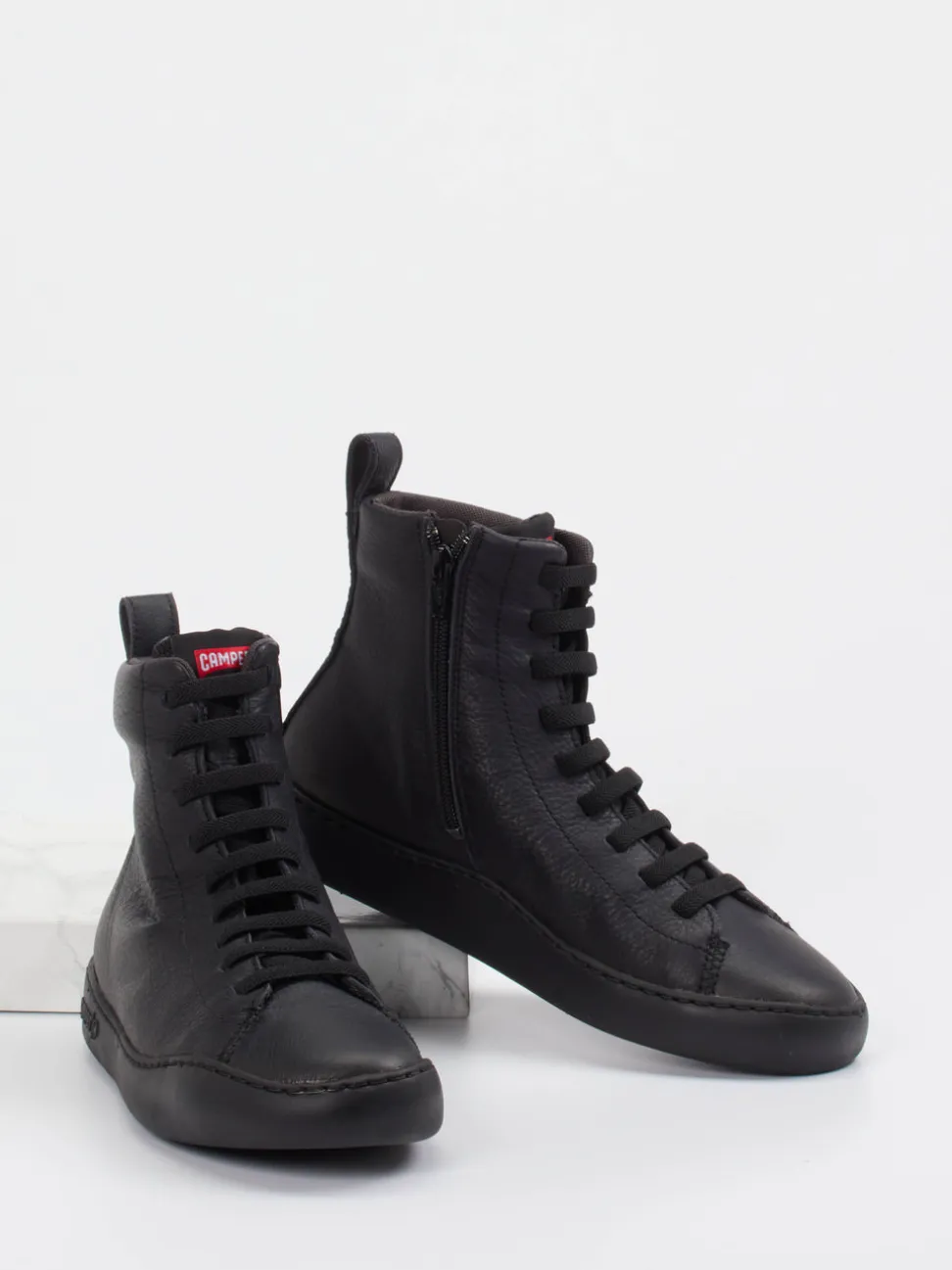 Camper – High-Top Sneaker aus Leder schwarz