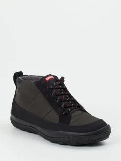 Camper – Outdoor-Sneaker aus Textil und Wildleder