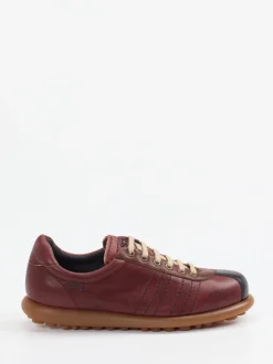 Camper – Retro-Sneaker aus Kalbleder weinrot