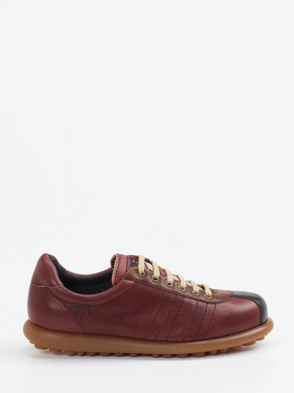 Camper – Retro-Sneaker aus Kalbleder weinrot