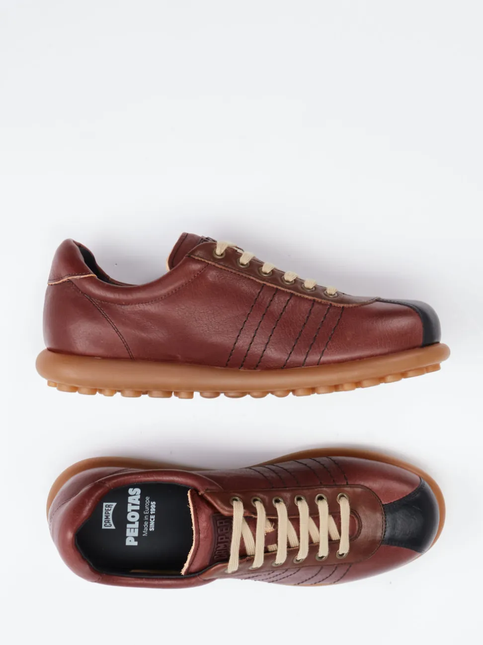 Camper – Retro-Sneaker aus Kalbleder weinrot