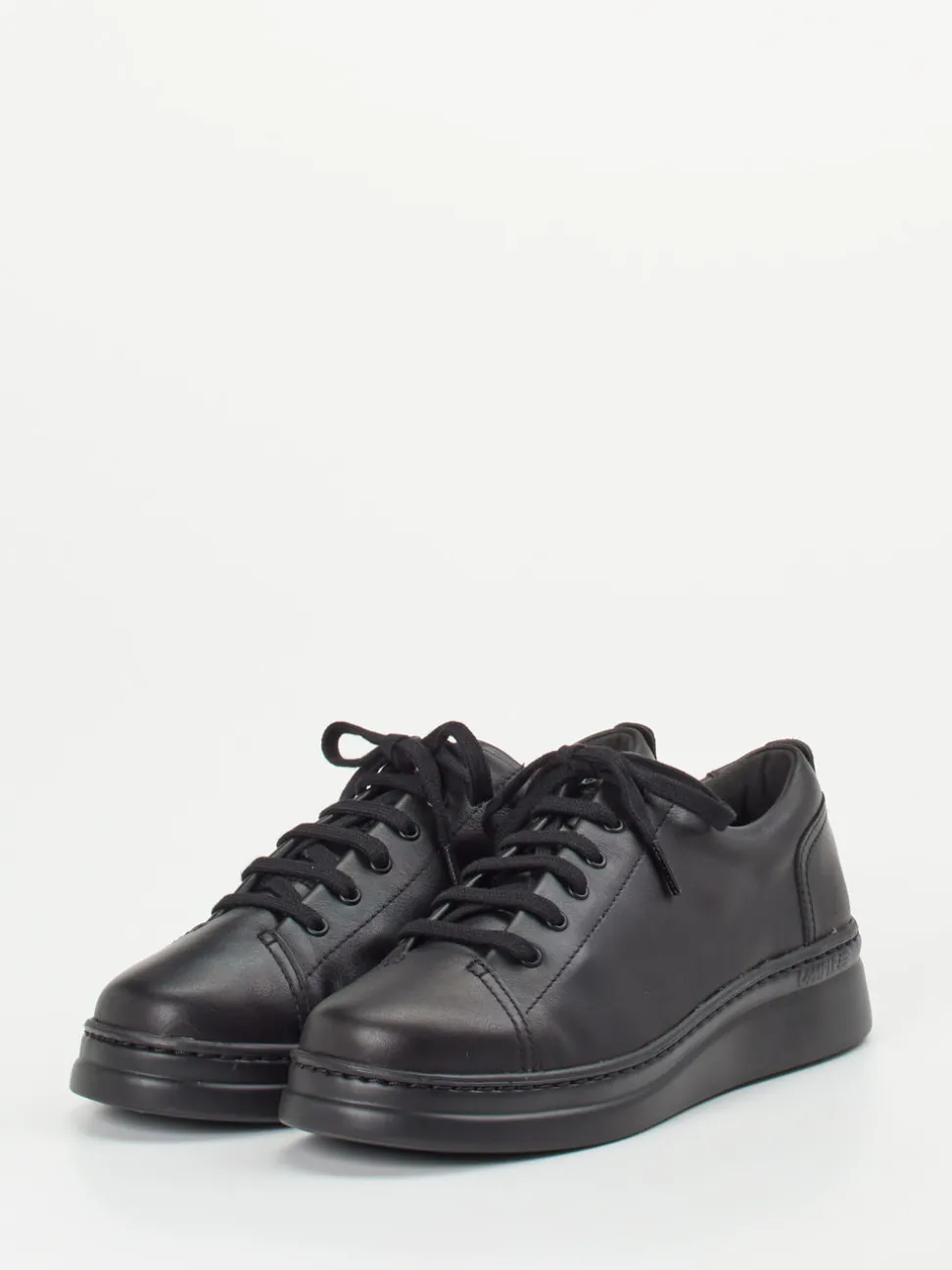 Camper – Sneaker aus Kalbleder in Schwarz