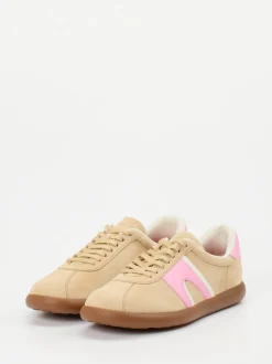Camper – Sneaker aus Nubukleder in Beige