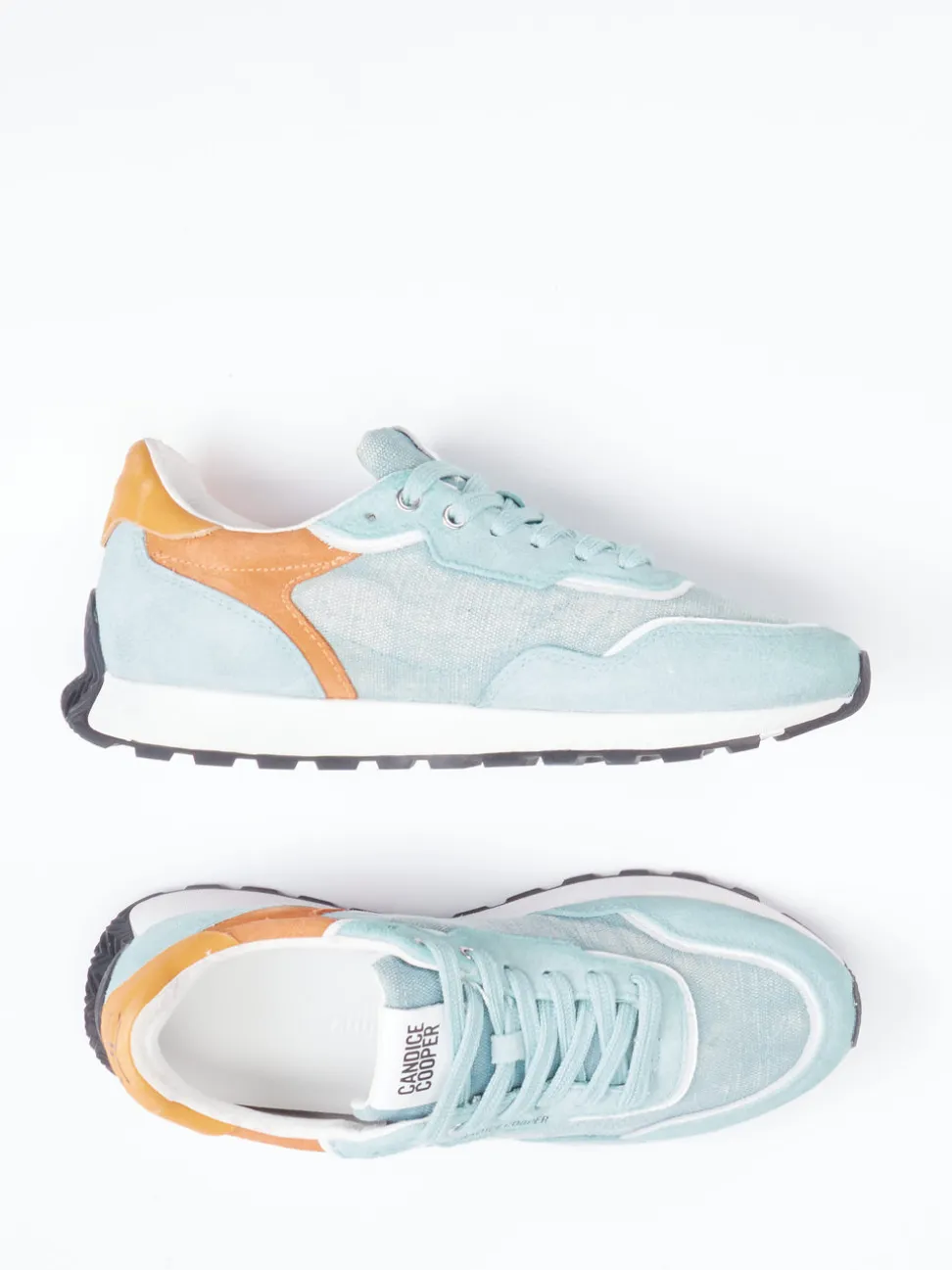 Candice Cooper – Sneaker aus Veloursleder hellblau