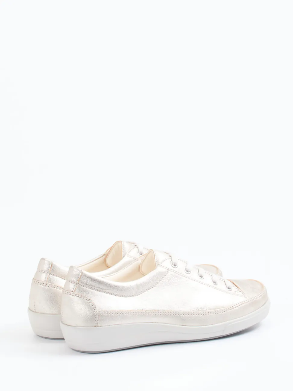 Christian Dietz – Komfort-Sneaker aus Metallicleder Beige