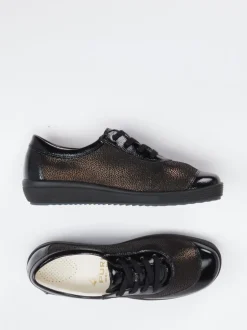 Christian Dietz – Komfort-Schnürschuh aus Stretch-Lackleder