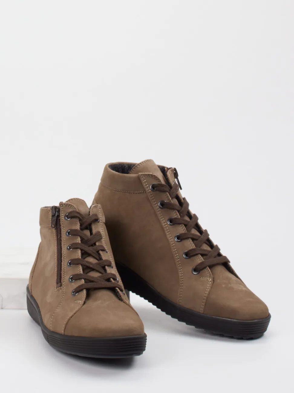 Christian Dietz – Schnürboots aus Nubukleder mittelbraun