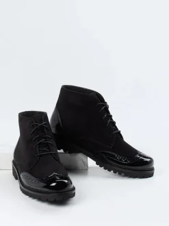 Christian Dietz – Schnürboots aus Veloursleder schwarz