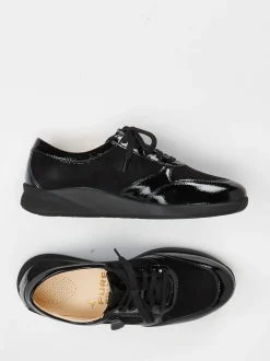 Christian Dietz – Schnürschuh aus Veloursleder schwarz