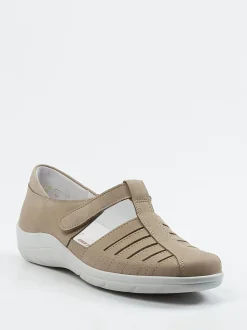 Christian Dietz – Spangenschuh aus Nubukleder beige
