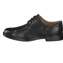 Clarks – Derby aus Kalbleder in Schwarz