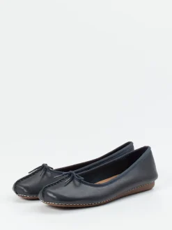 Clarks – Komfort-Ballerinas aus Kalbleder dunkelblau