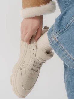 Copenhagen – Chunky Sneaker aus Nubukleder Beige