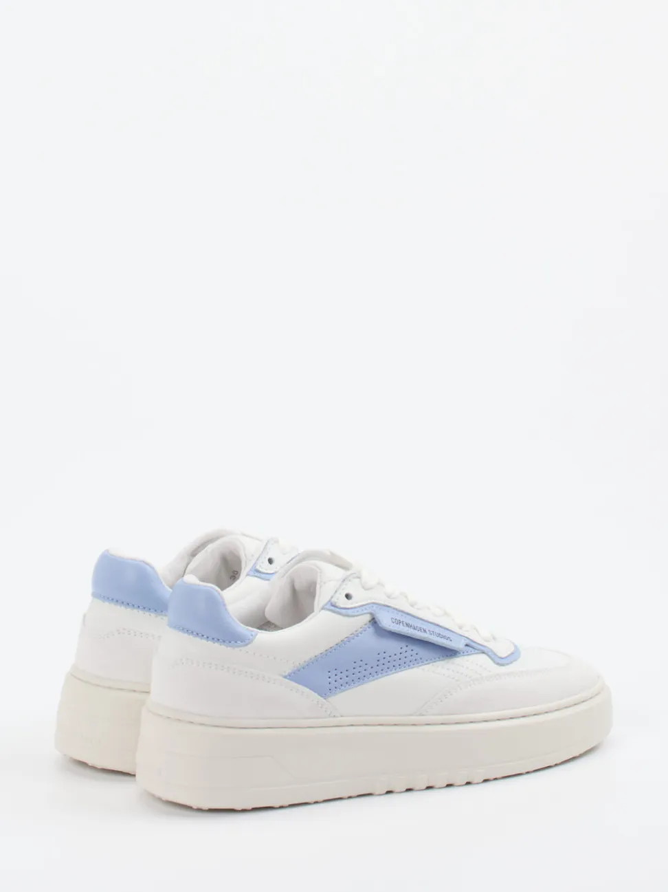 Copenhagen – Sneaker aus Kalbleder mit Pastellakzent