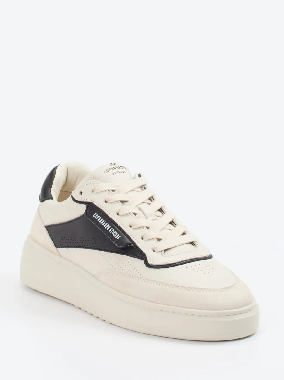 Copenhagen – Sneaker aus Velours- und Glattleder beige