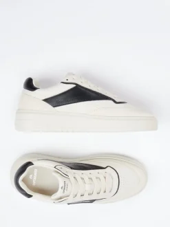 Copenhagen – Sneaker aus Velours- und Glattleder beige