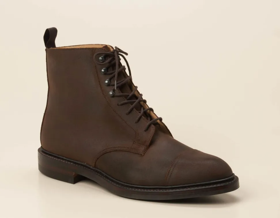 Crockett & Jones – Captoe-Stiefelette aus Veloursleder braun