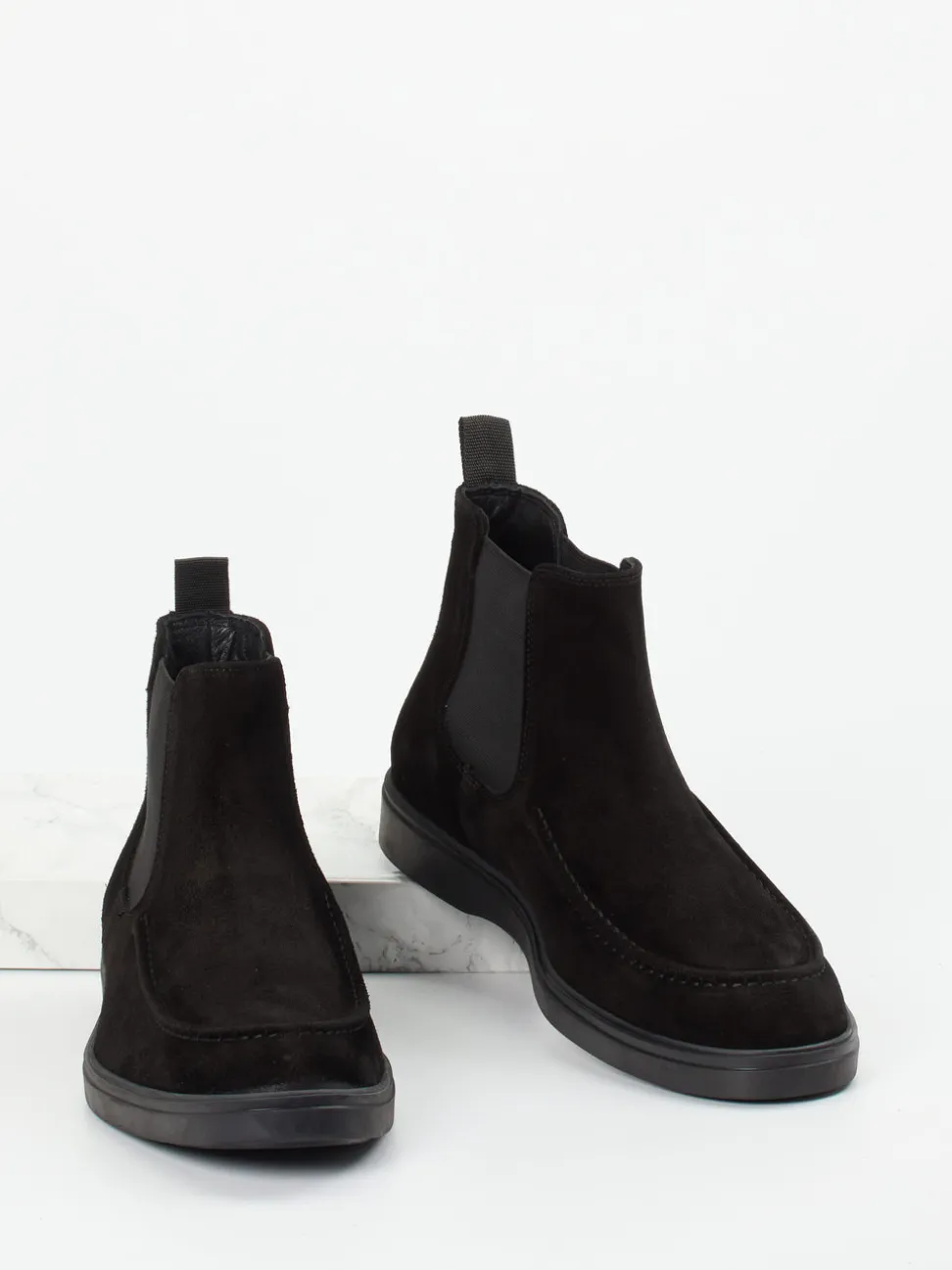 Daniel Kenneth – Chelsea Boots aus Veloursleder schwarz