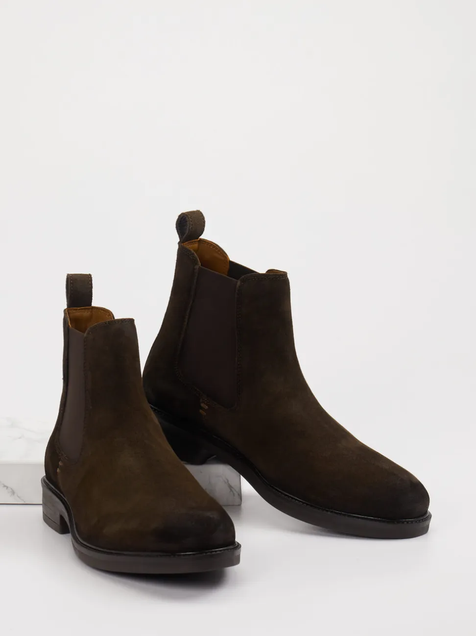 Daniel Kenneth – Chelsea Boots aus Veloursleder dunkelbraun