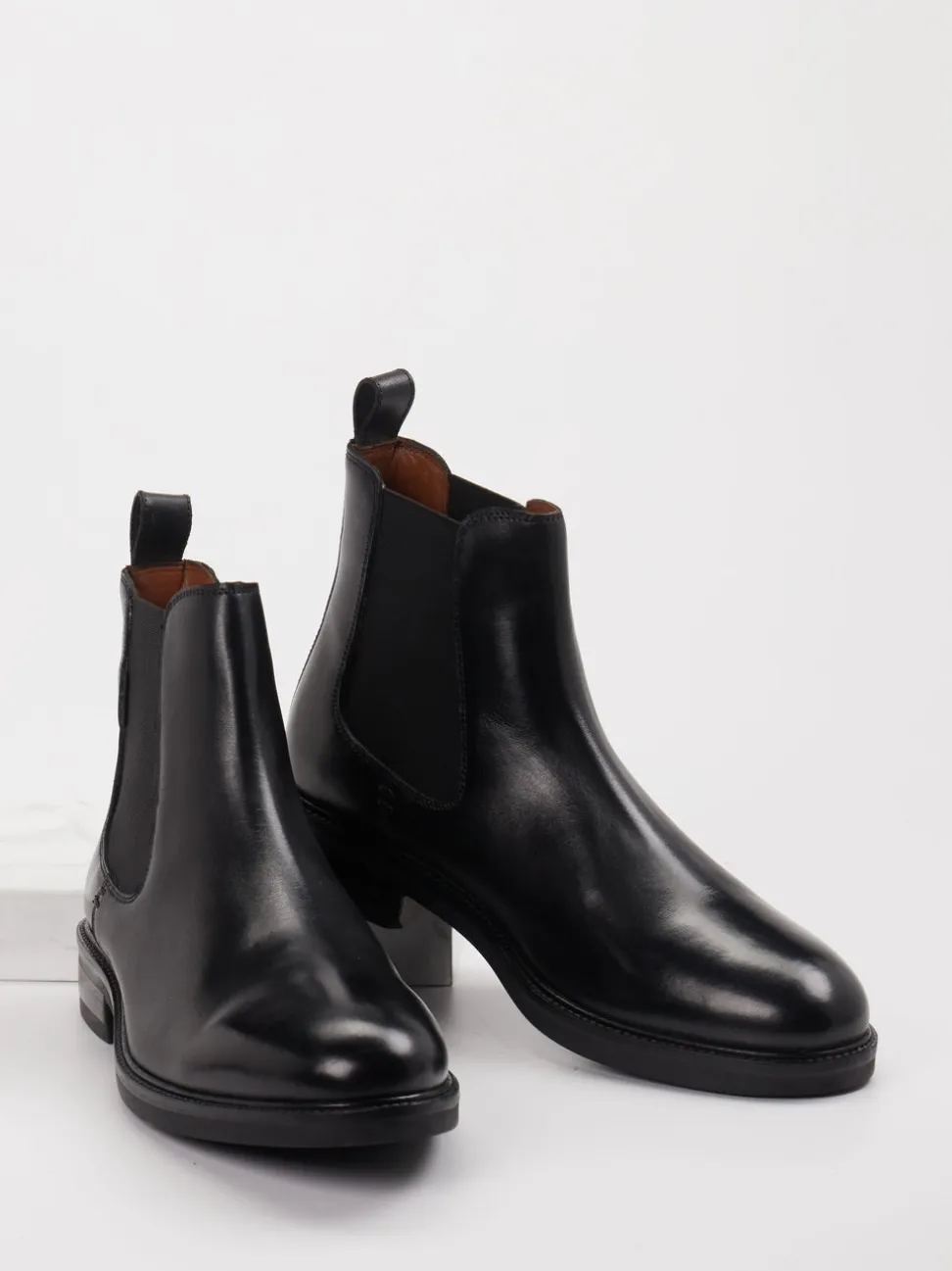 Daniel Kenneth – Chelsea Boots aus Leder schwarz