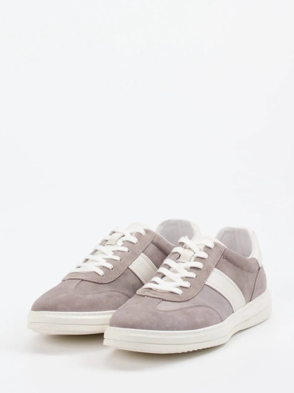 Daniel Kenneth – Sneaker aus Veloursleder taupe