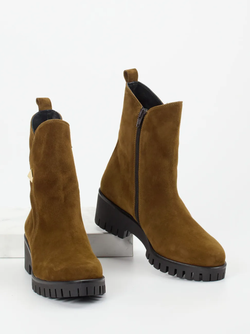 Donna Carolina – Ankle Boots aus Veloursleder Braun