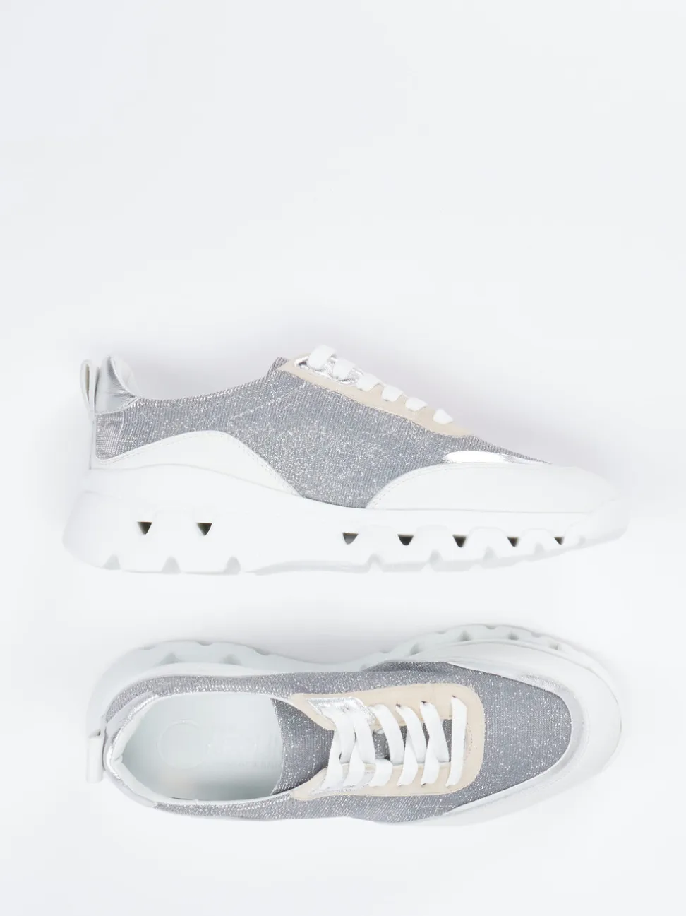 Donna Carolina – Chunky Sneaker aus Glitzertextil silber