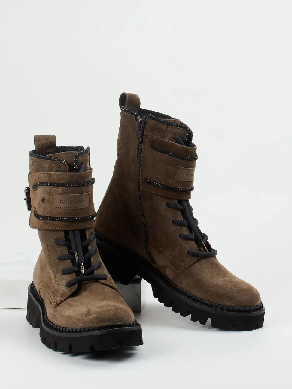 Donna Carolina – Schnürboots aus Veloursleder Braun