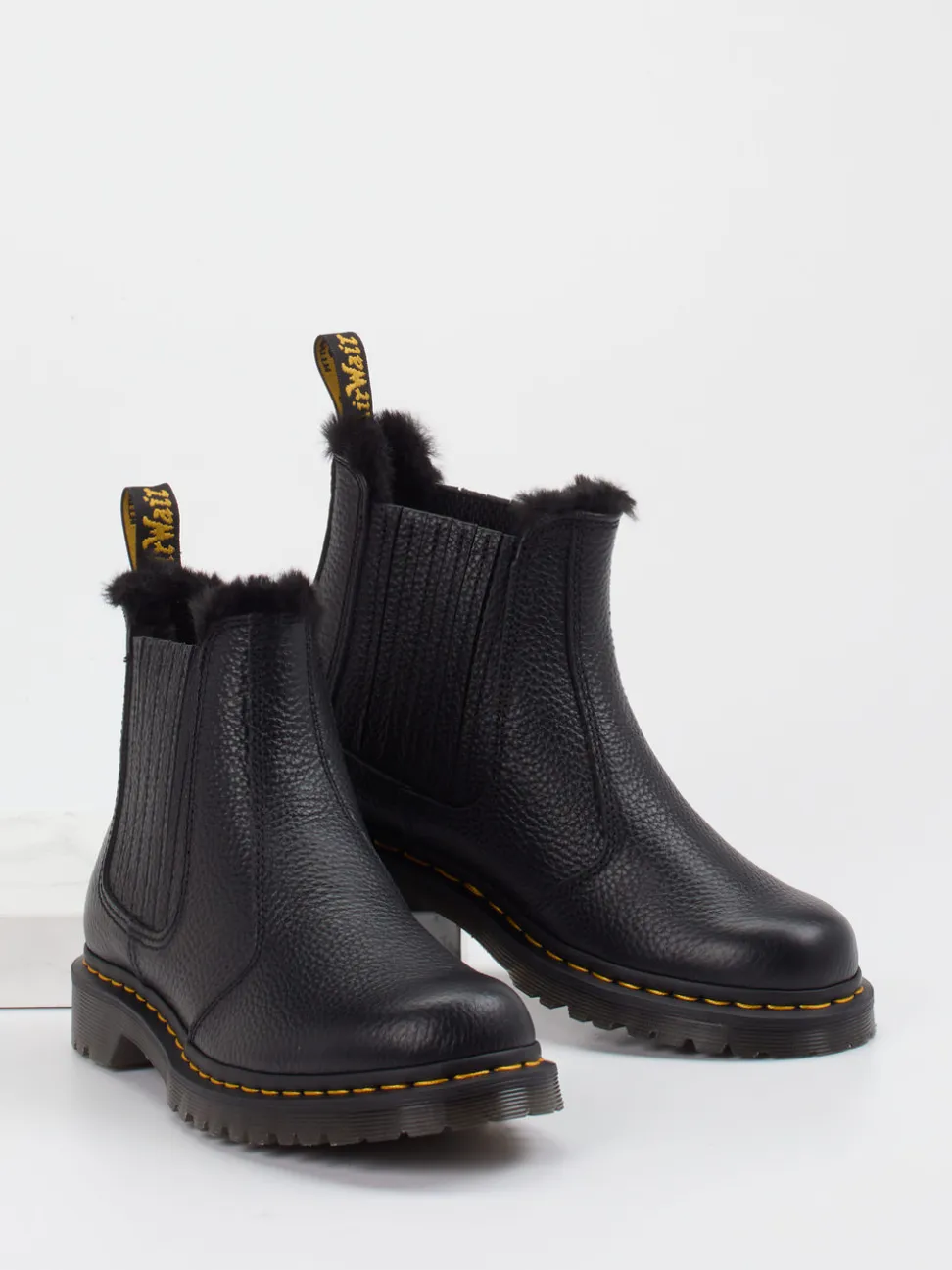 Dr. Martens – Chelsea Boots aus Kalbleder schwarz