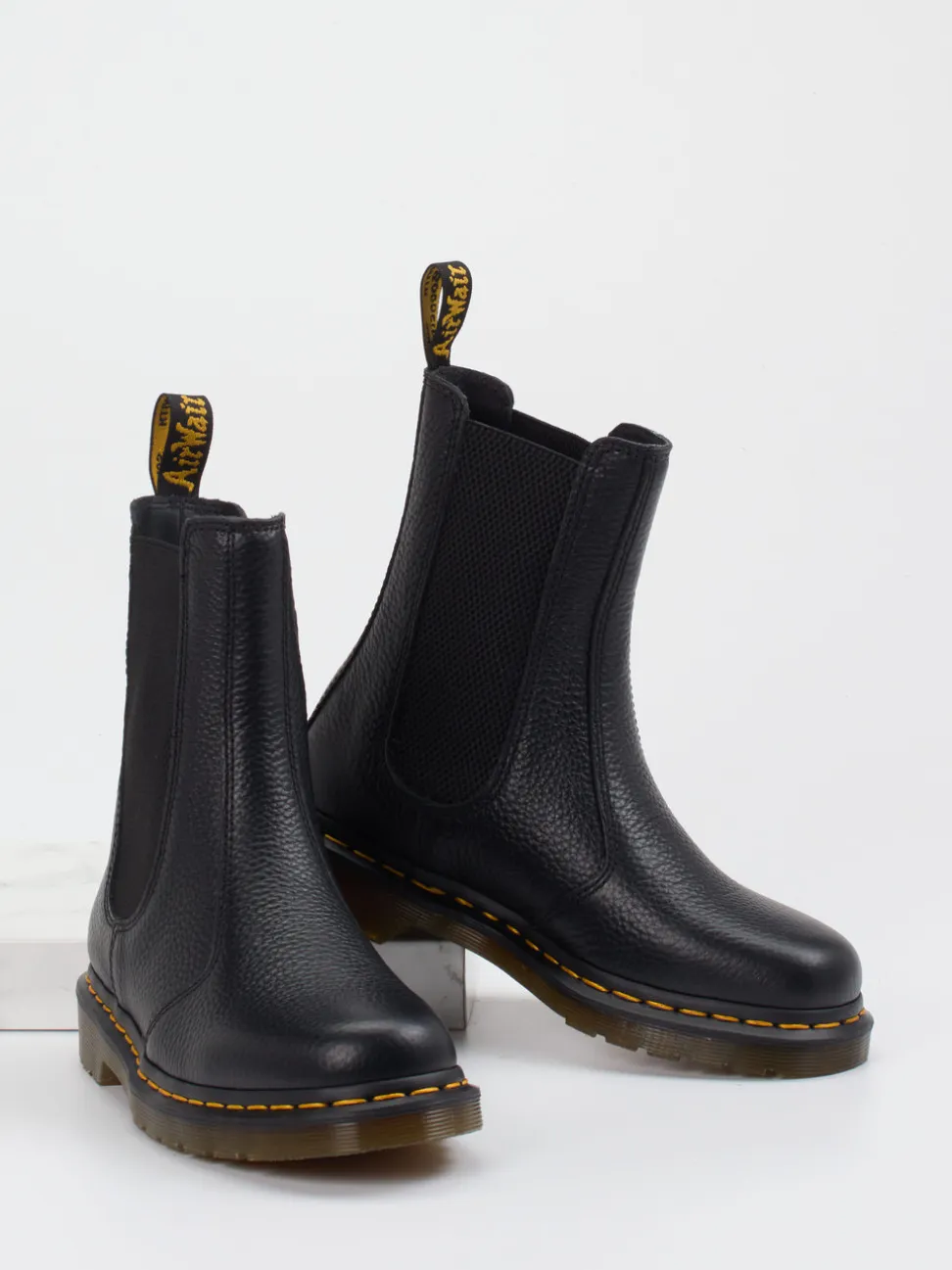 Dr. Martens – Chelsea Boots aus Kalbleder schwarz