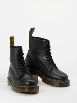 Dr. Martens – Combat Boots aus Kalbleder Schwarz