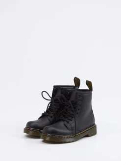 Dr. Martens – Combat-Boots aus Kalbleder schwarz