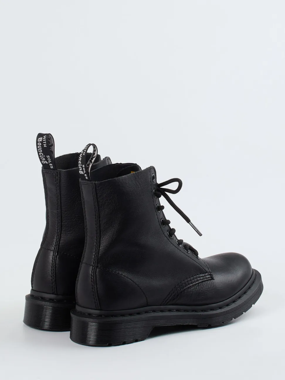 Dr. Martens – Schnürboots aus Kalbleder schwarz
