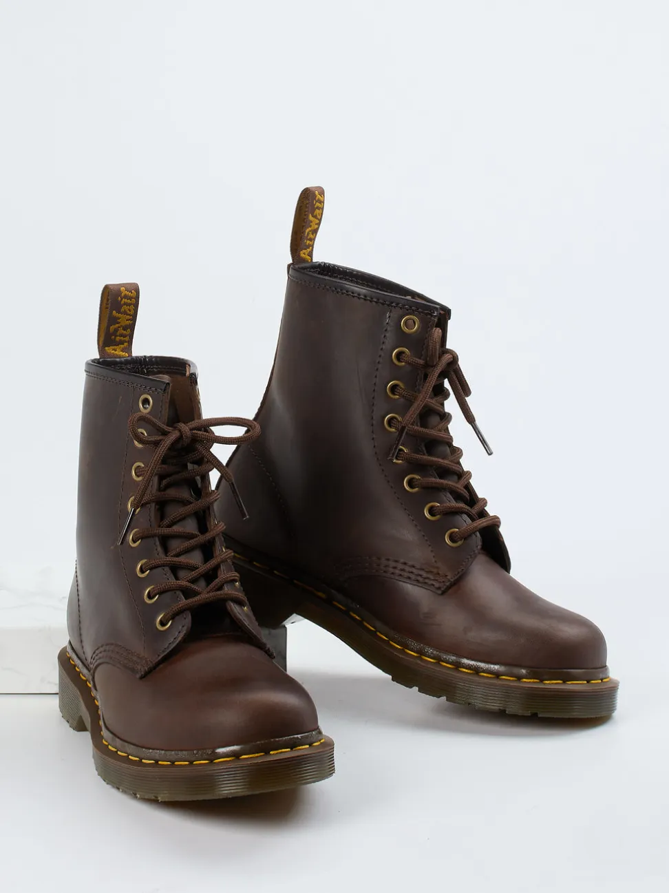 Dr. Martens – Schnürboots aus Fettleder dunkelbraun