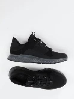 Ecco – Outdoor-Sneaker aus Mesh und Synthetik Schwarz