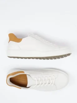 Ecco – Sneaker aus Glattleder Offwhite