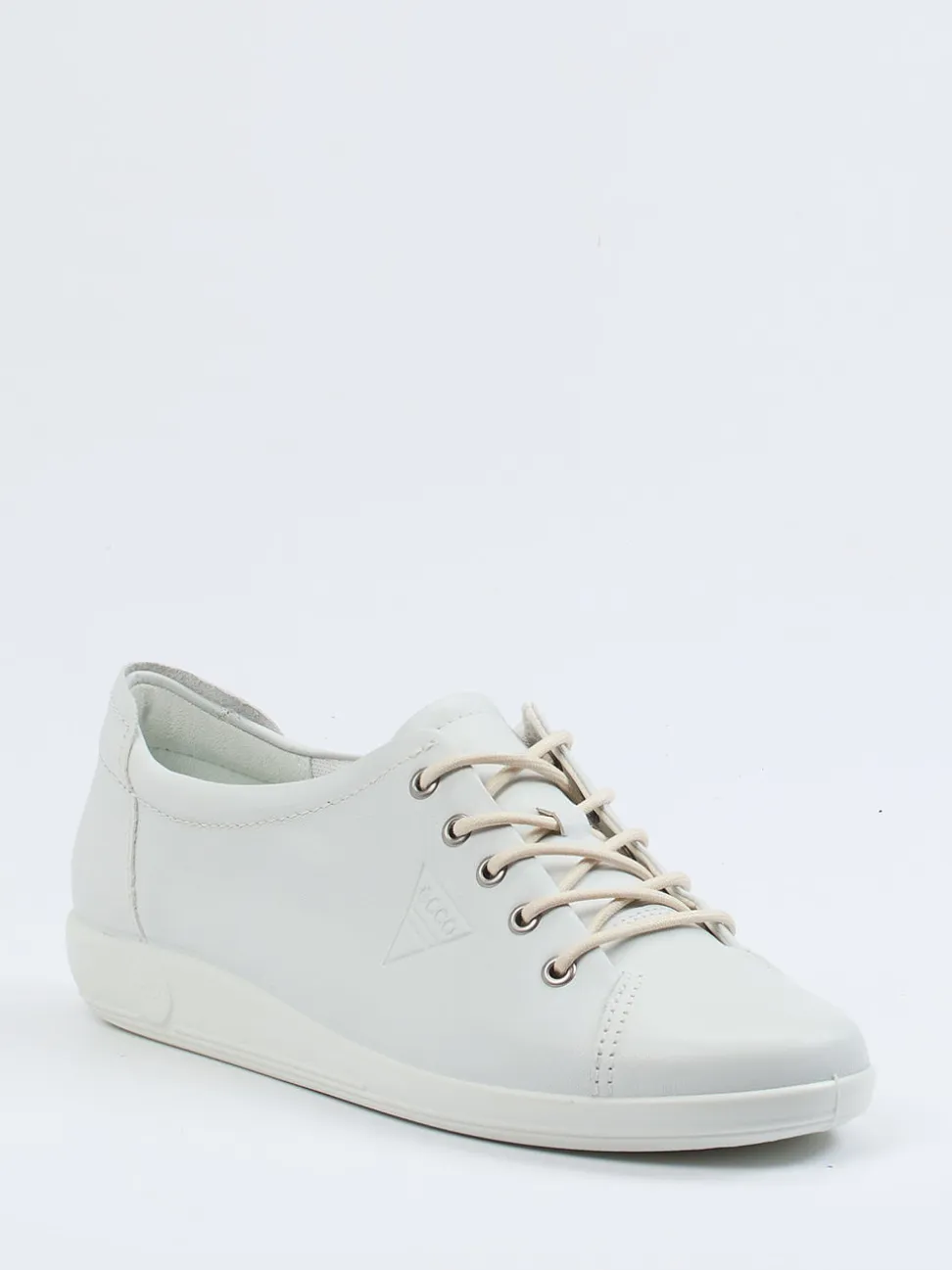 Ecco – Sneaker aus Kalbleder in Offwhite