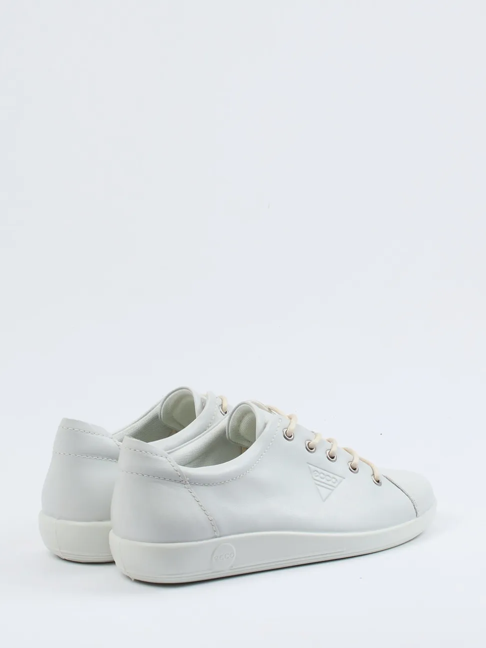 Ecco – Sneaker aus Kalbleder in Offwhite