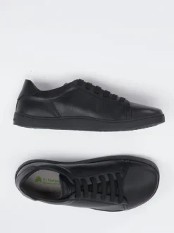 El Naturalista – Sneaker aus Kalbleder in Schwarz