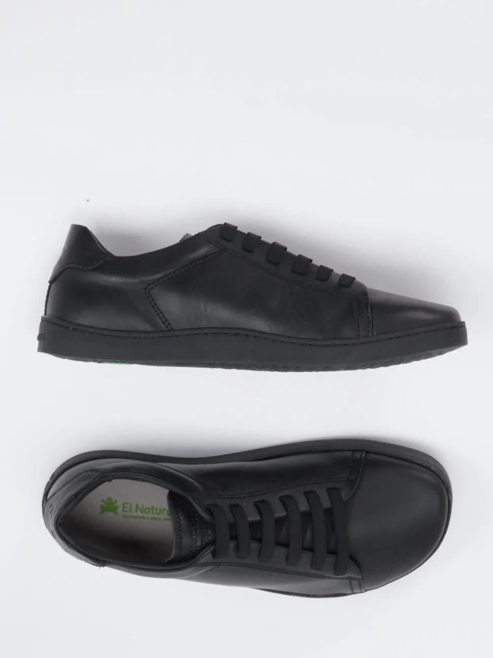 El Naturalista – Sneaker aus Kalbleder in Schwarz