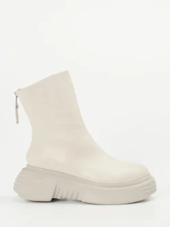 Elena Iachi – Plateau-Stiefeletten aus Kalbleder Cremeweiß