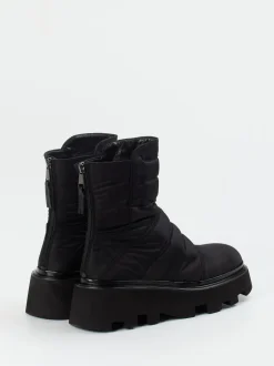 Elena Iachi – Stiefeletten aus Textil in Schwarz